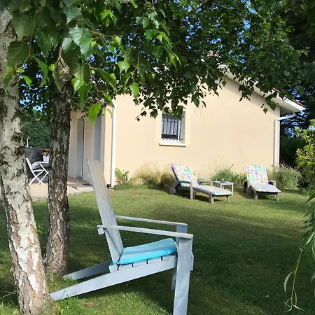 Maisonnette Entre Foret Et Occean Holiday home *