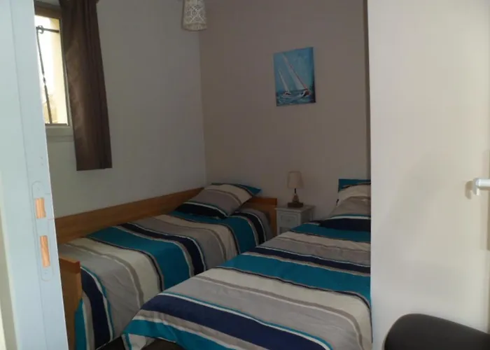 Maisonnette Entre Foret Et Occean بيت للعطل فيندايز - مونتاليفت