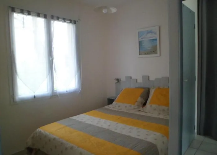 بيت للعطل Maisonnette Entre Foret Et Occean فيندايز - مونتاليفت